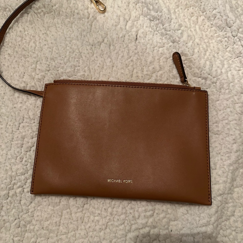 Michael Kors Tan Leather pouch